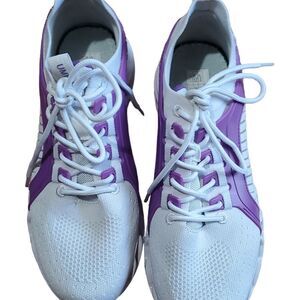 UMYOGO SIZE 40 KICKS LAVENDER AND WHITE US 9.5